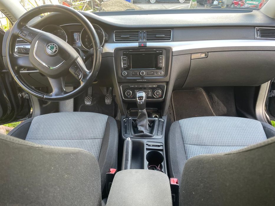 Vând Skoda Superb 2012