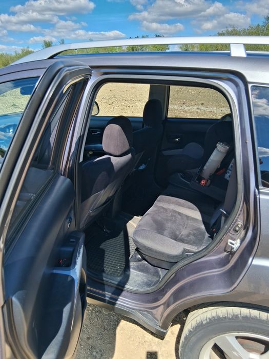 Mitsunishi  Outlander ll , 2.2 diesel, 7 locuri, Negociabil