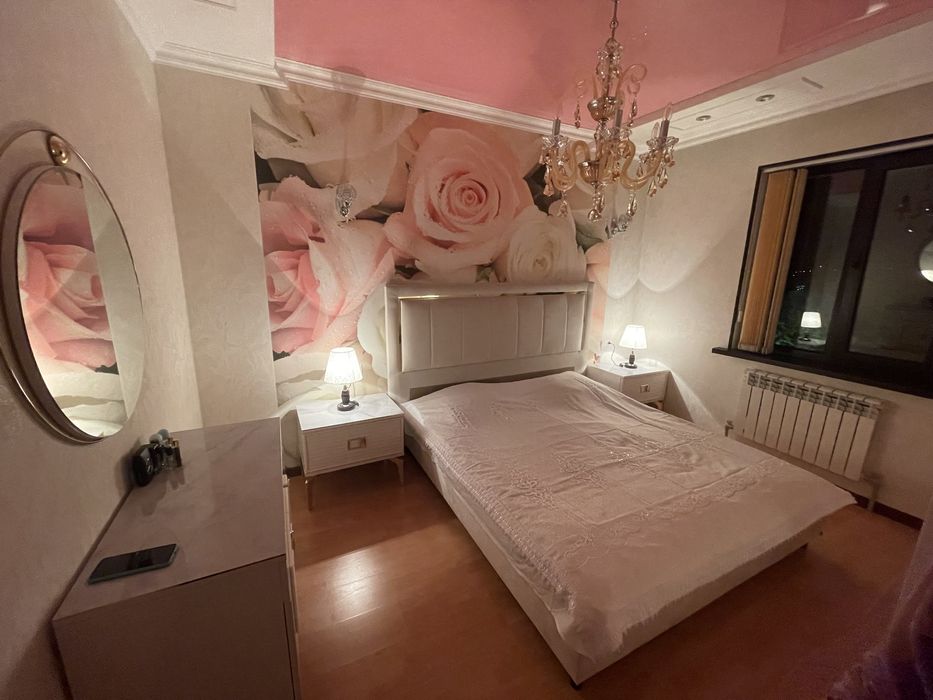 Светильник отдам почти  даром