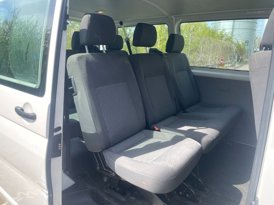 Vânzare Vw Transporter 2.0 TDI 8+1 locuri 7000 euro