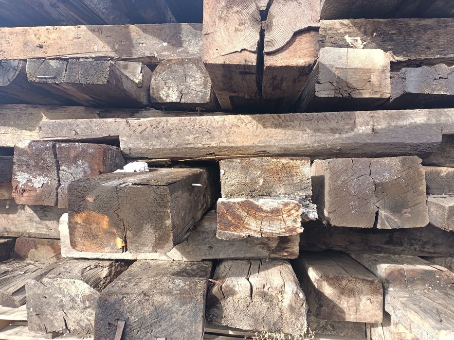 Продам шпалы 1000.