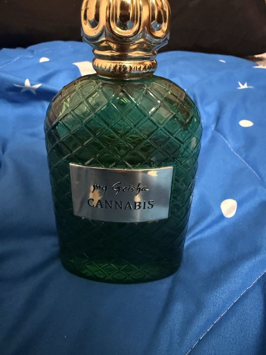 Parfum cannabis a fost luat de la my geisha