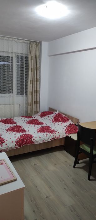 inchiriez apartament