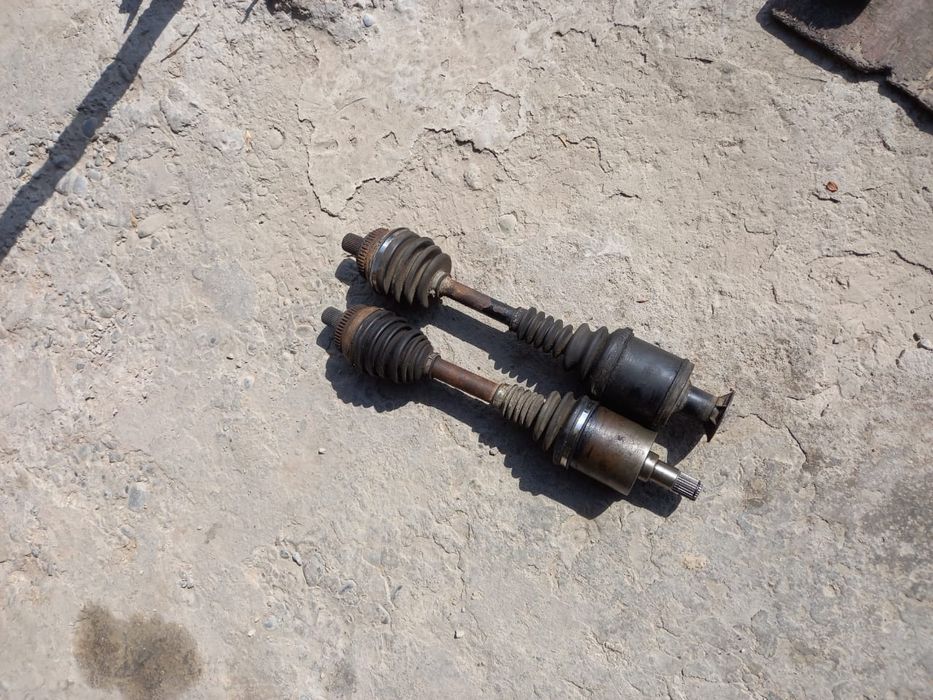 Передние гранаты на w210 мерседес 4-matic.