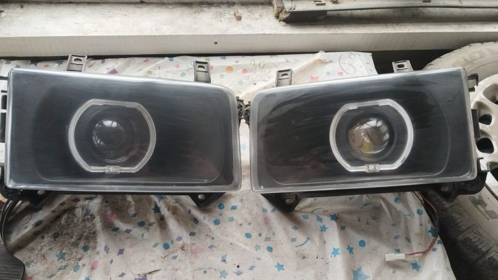 Фары Т4 Фольксваген