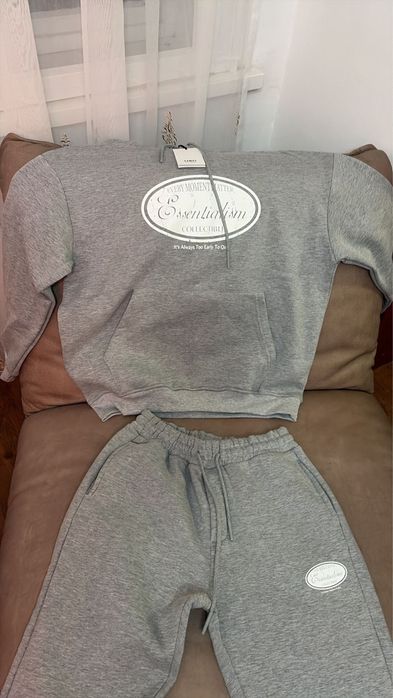 Чисто нови маркови дрехи.