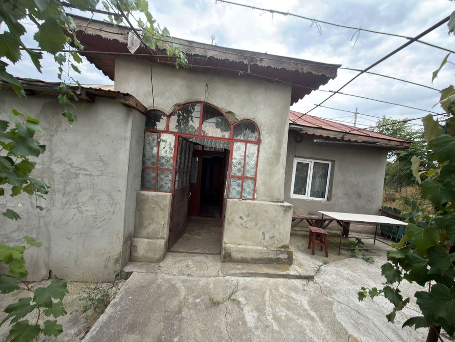 Casa de vânzare letca nou milcovatu teren 3500 m2