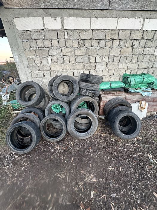 Se vinde intreg lotul