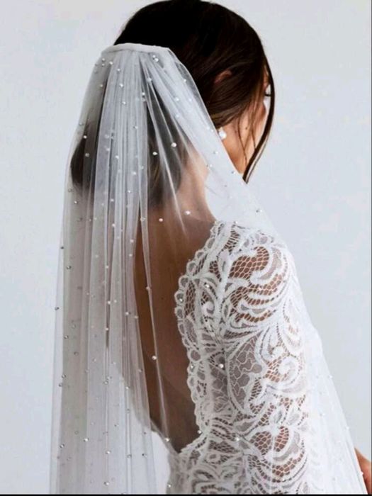 Voal alb cu perle nou