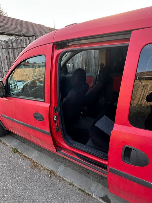 Vând Opel Combo 1.3 CDTI 2007