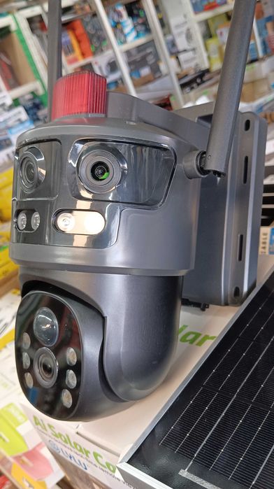 Тройна соларна безжична въртяща камера WIFI 12MP