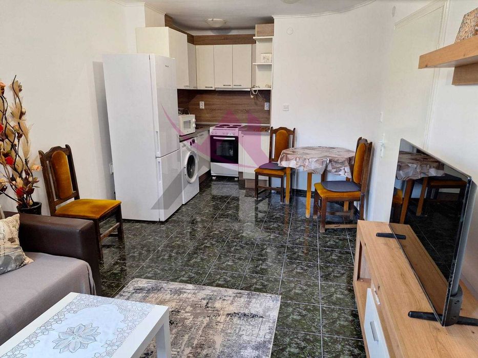 Дава се под наем Тристаен апартамент в Варна, Колхозен пазар - 59 кв.м за 600 € - Снимка #2