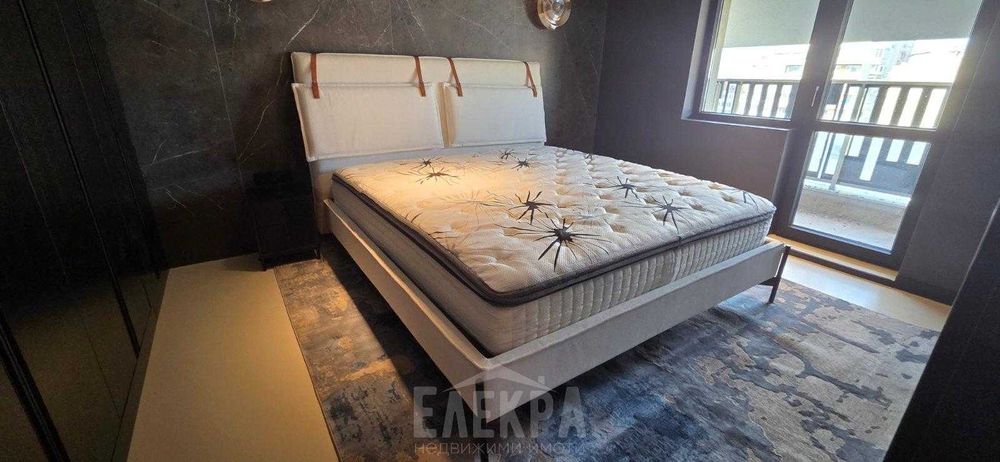 Продава се Двустаен апартамент в Варна, Център - 112 кв.м за 1316 €/кв.м - Снимка #9