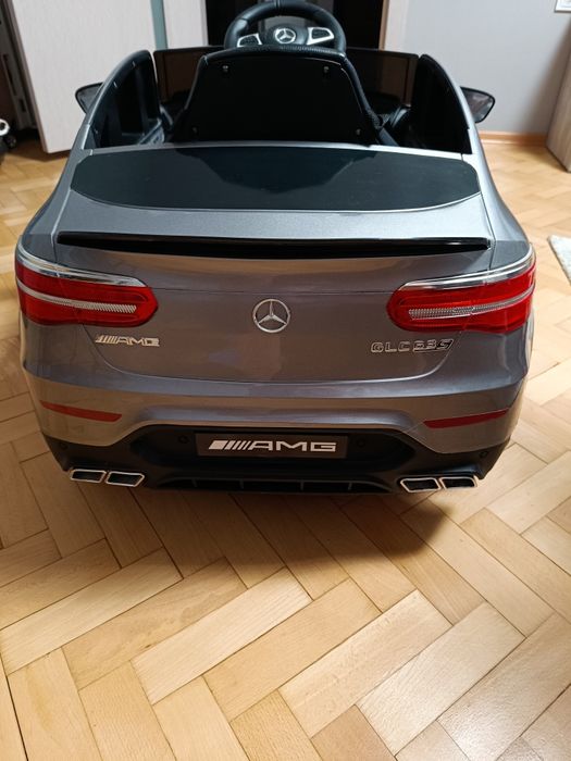 Акумулаторен джип Mercedes
