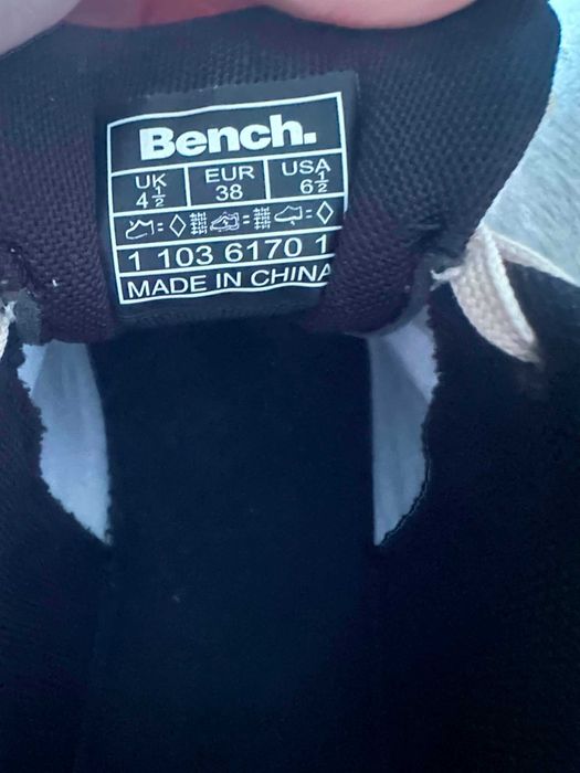 Маратонки BENCH Нови
