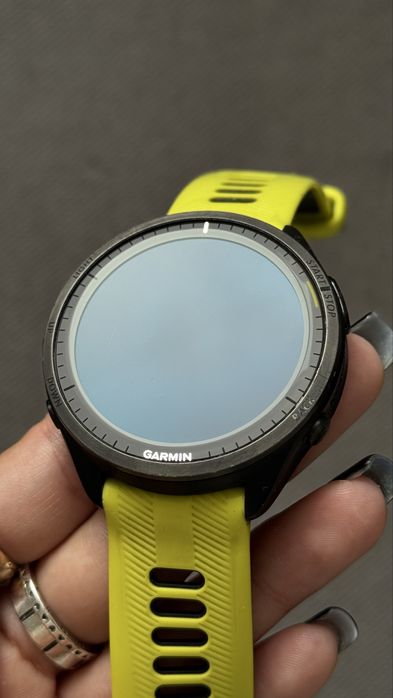 Часы Garmin FORERUNNER 965