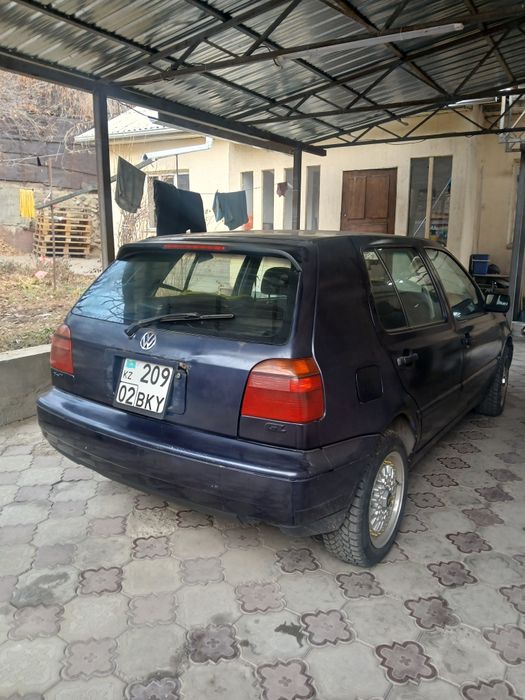 Продам Volkswagen Golf