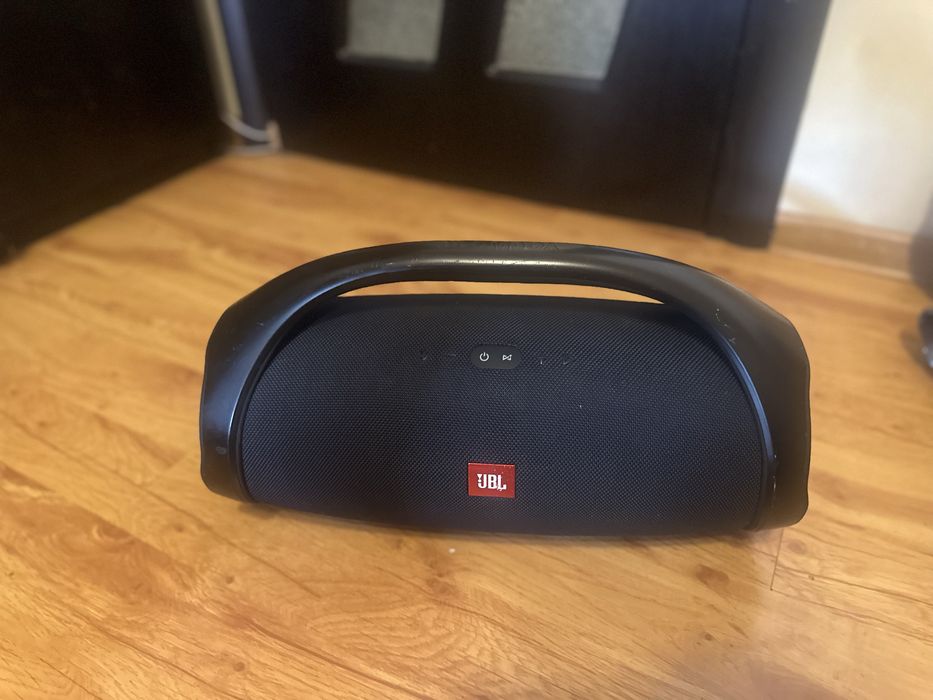 Jbl boombox impecabila