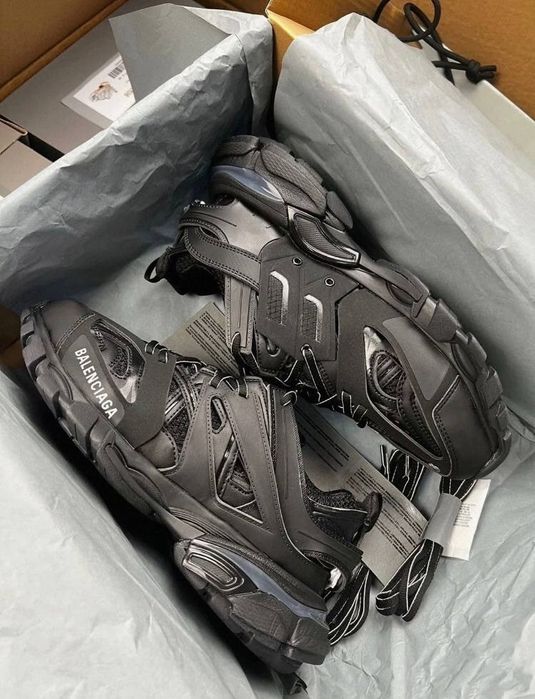 Balenciaga track led