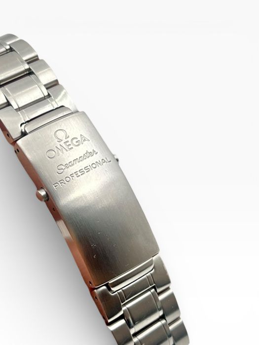 Omega SeaMaster 300m мъжки часовник в перфектно състояние