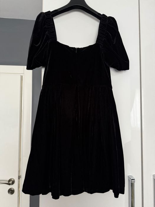 Рокля Self portrait; Сако Elisabetta Franchi