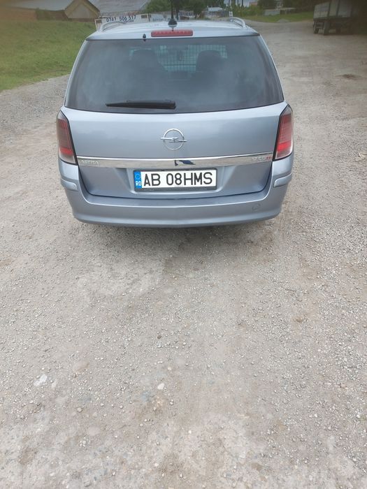 Opel astra h an2005