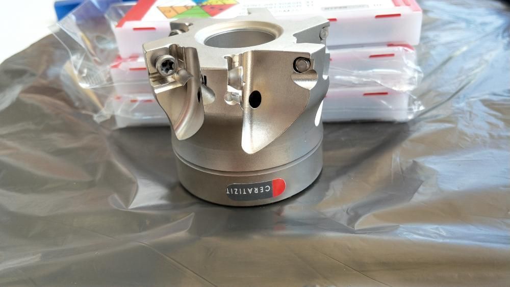 дорникова фреза със сменяеми пластини SDNT-09