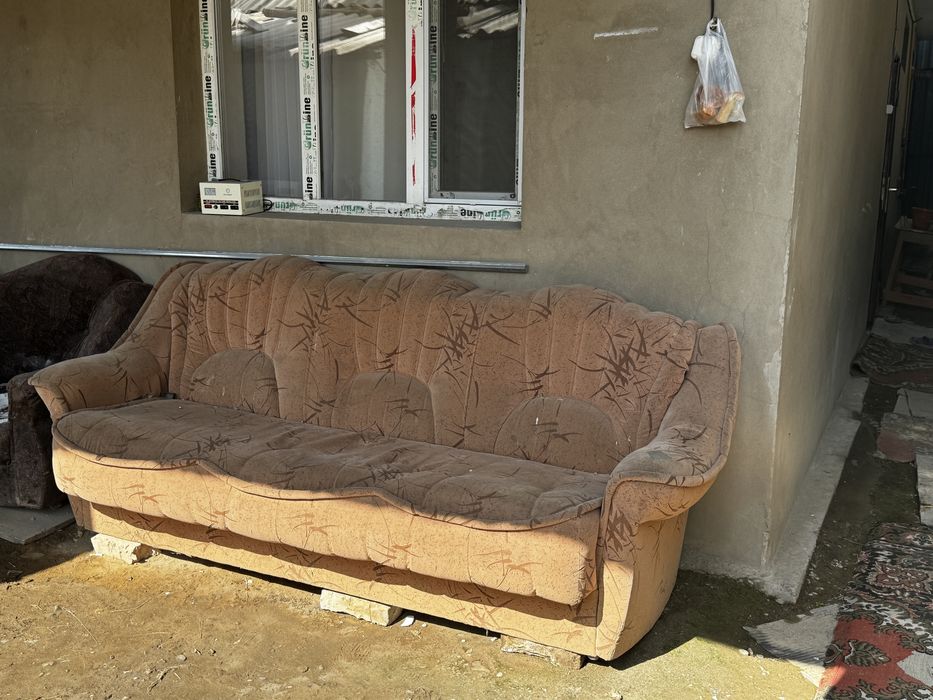 Диван б/у 10.000 тг