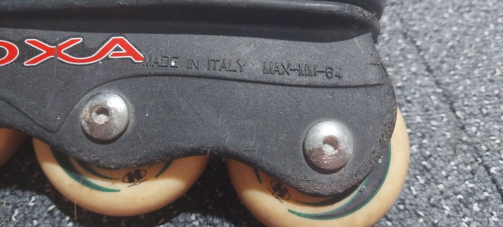 Vând patine Roxa role și gheața  măsură 33