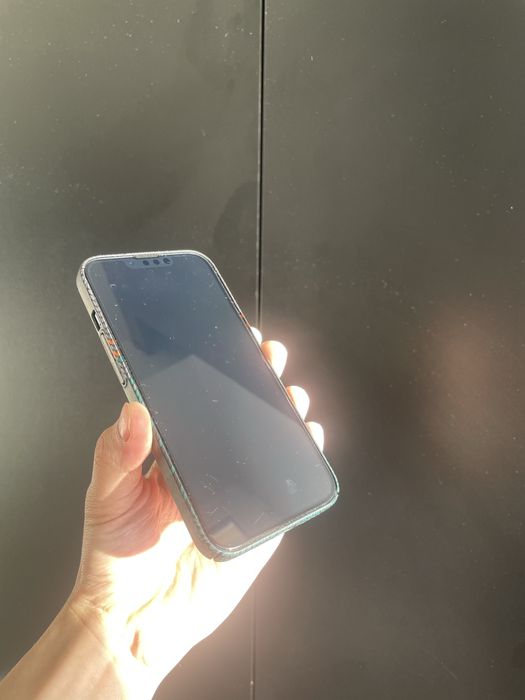 Айфон 13 продам.