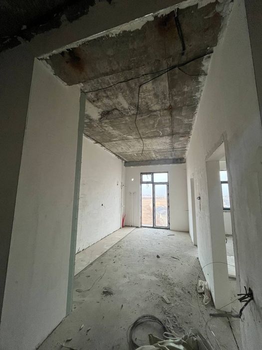 Келес мостда 70кв.м новостройка срочно сотилади