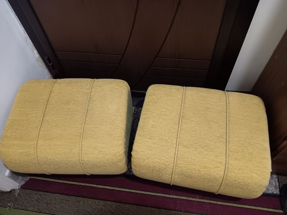 Фотьойл - двуцветен+ 2бр.табуретки