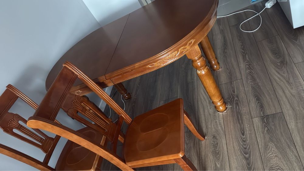 Продам стол со стульями