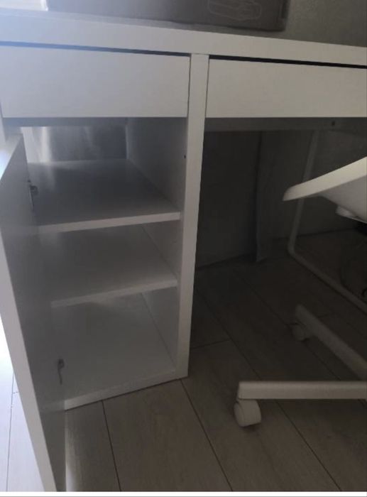 Стол письменый Ikea микке