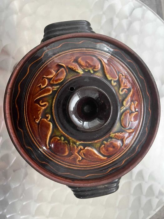 Продавам нов глинен гювеч и нови глинени гювечета