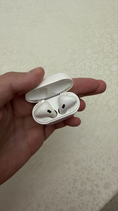 Продам AirPods 2