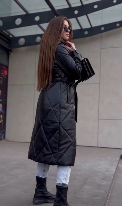 Продам зимнее, кожаное пальто.