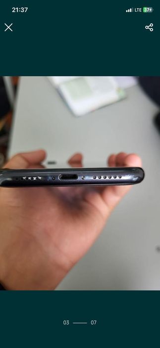 iPhone XR продам