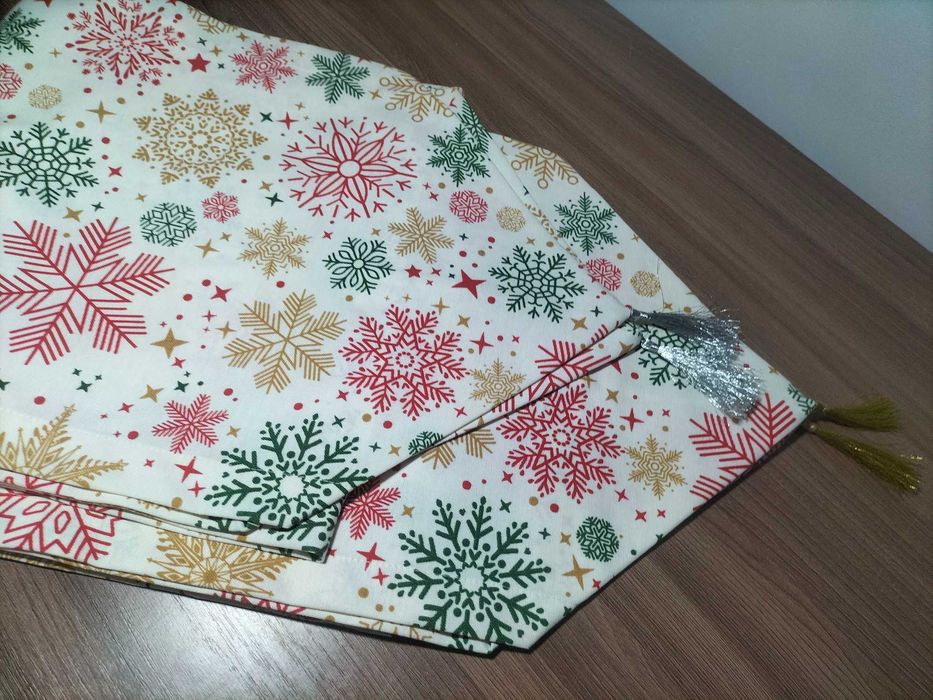 Дорожка на стол Раннер с орнаментом