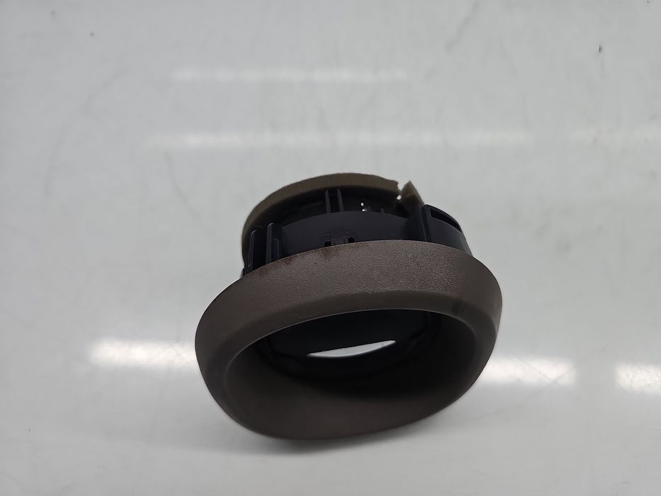 Grila aerisire stanga Renault Trafic 3 (F82) [Fabr 2014-2022] 68760131