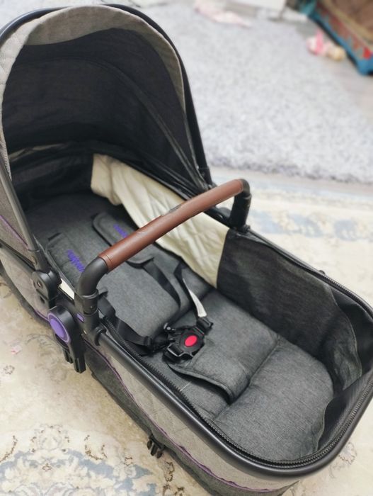 Продам Коляску б