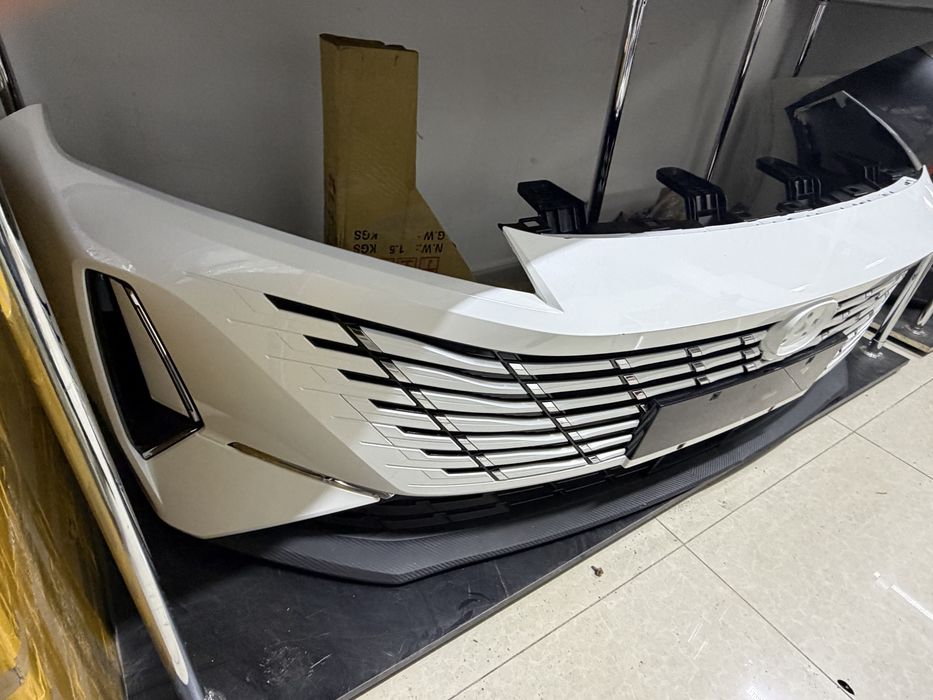 Changan Eado передний бампер белый