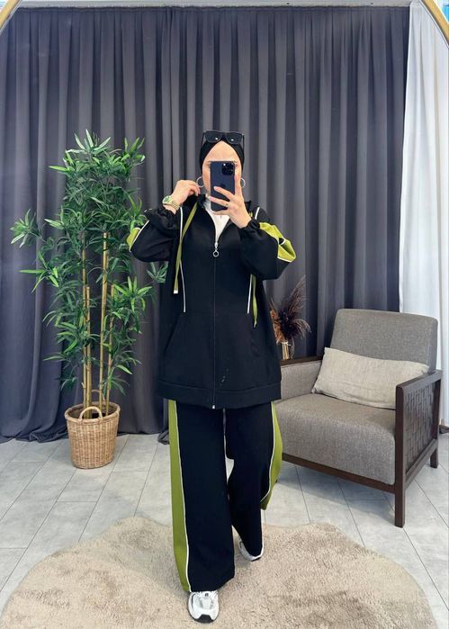 Спортивный кастюм