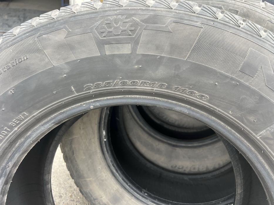 Продам всесезонную резину , 285/60/18!!!