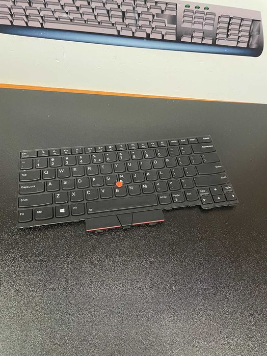 Vand tastatura ORIGINALA iluminata lenovo T480s T490 T14 T15 P53 L380