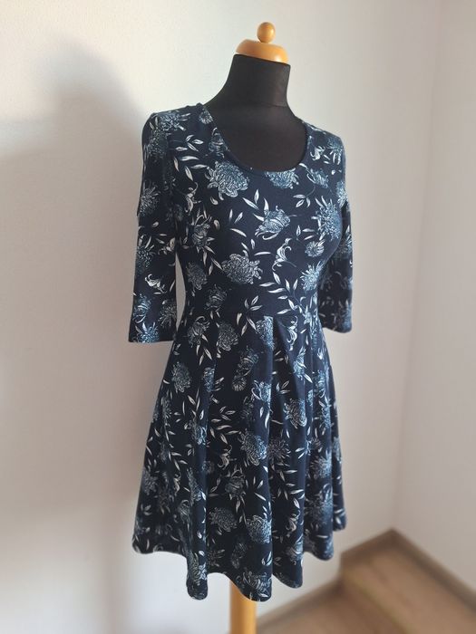 Rochie albastra cu flori mărimea Xs