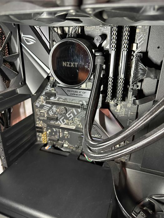 KIT - ROG STRIX B365-F GAMING + Procesor Intel Core i5-9400F