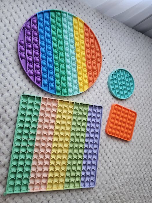 Попити 4 броя различни