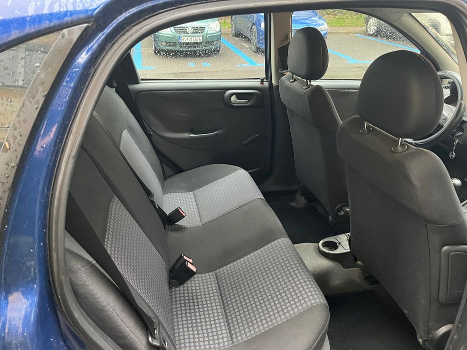 Opel corsa C 1.2 benzina