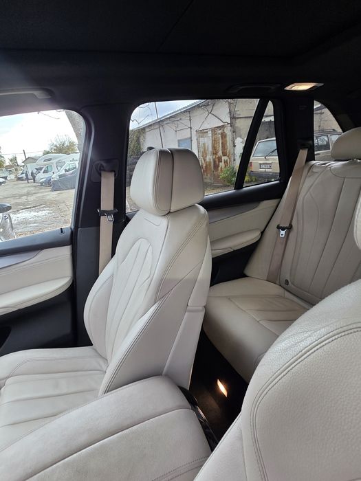 Bmw x5 258hp първи собственик ,нови вериги,лизинг